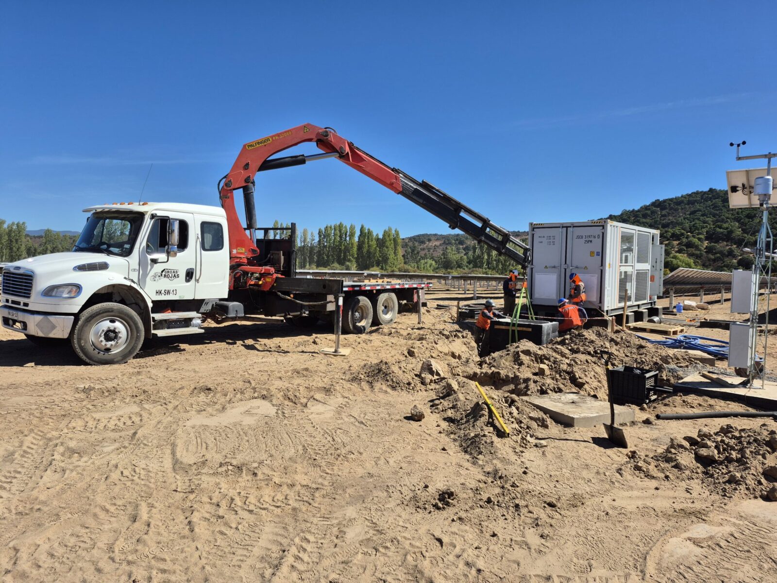 Gruas rojas Talcas Montaje